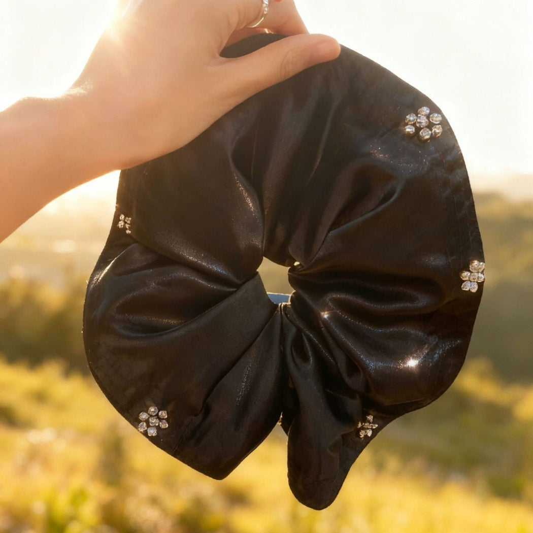 Gifty - Glossy Black Bead Accent Scrunchie