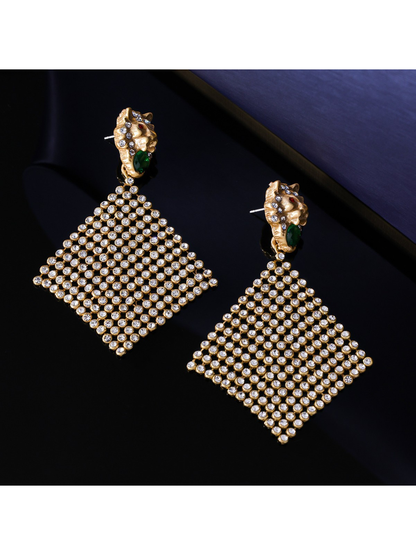 Earedge - Ornate Lion Head Tapered Dangle Earrings