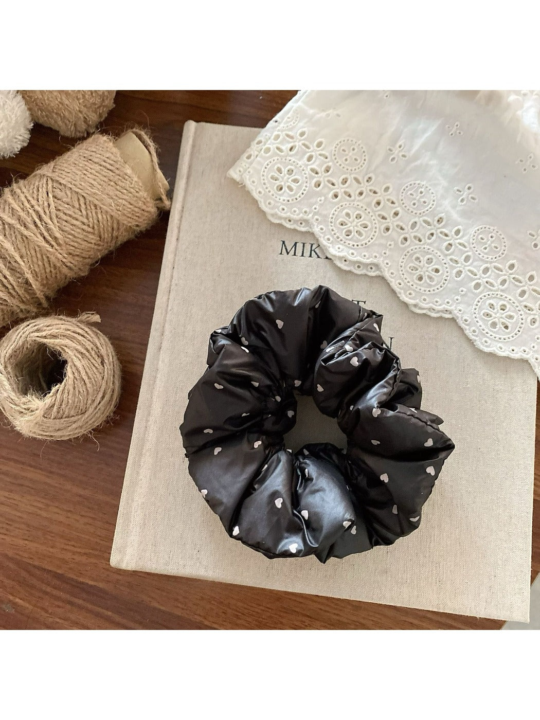 Gifty - Love Dot Sponge Hair Ties Scrunchies
