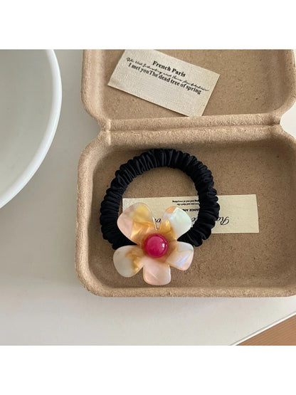Gifty - Five Petal Flower Hair Tie