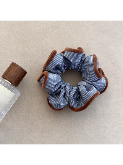 Gifty - Blue Striped Hair Scrunchie