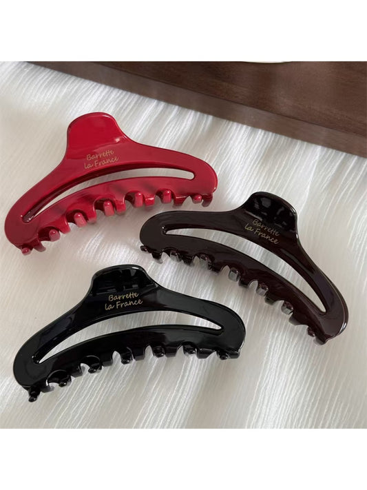 Beau - Openwork Crescent Shaped Hair Claw Clip