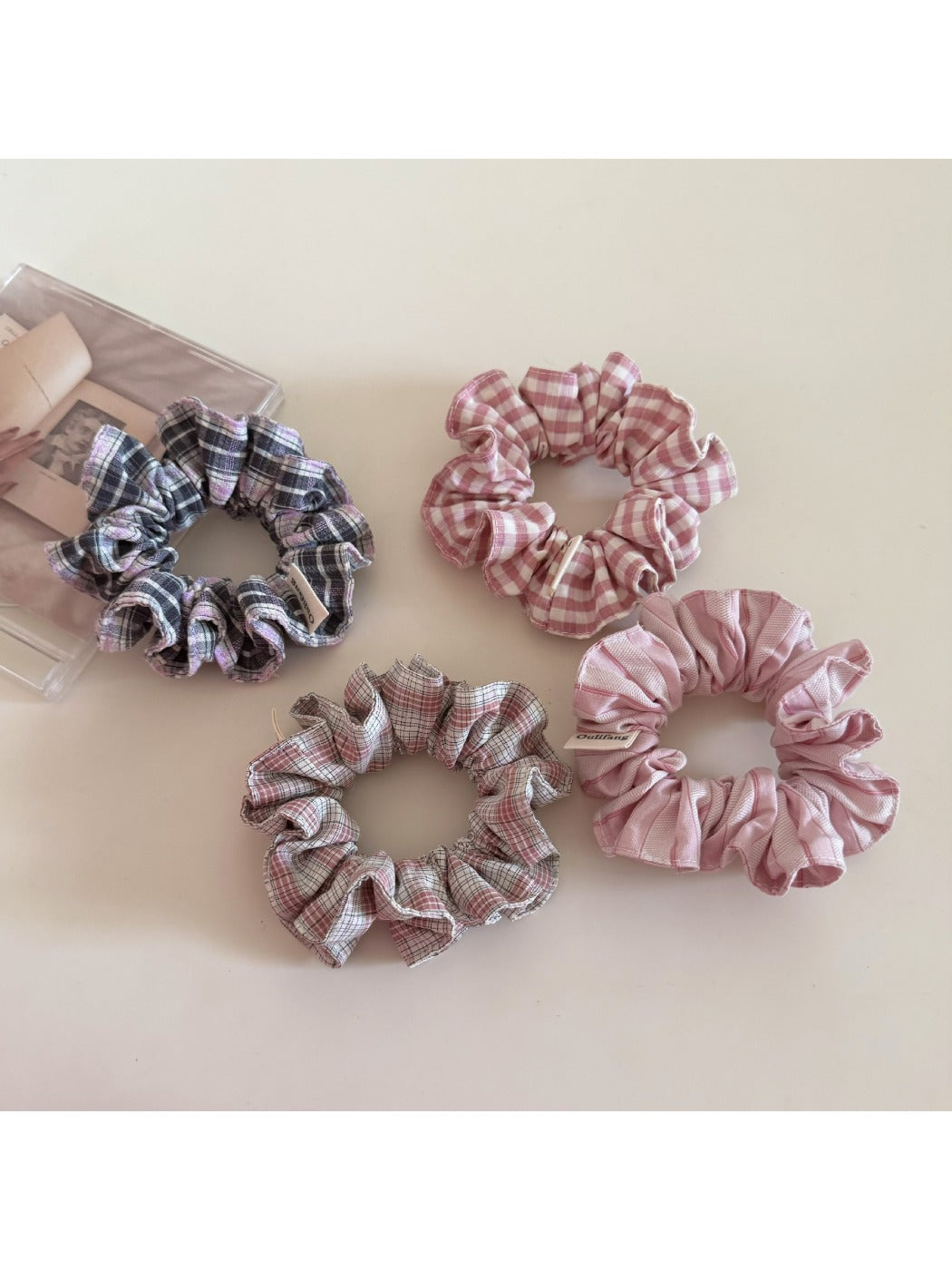 Gifty - Exquisite Beautiful Plaid Scrunchie