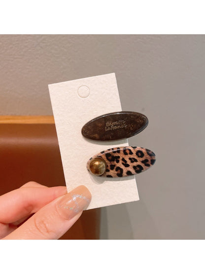 Beau - Acetate Geometric Oval and Bar Hair Clip