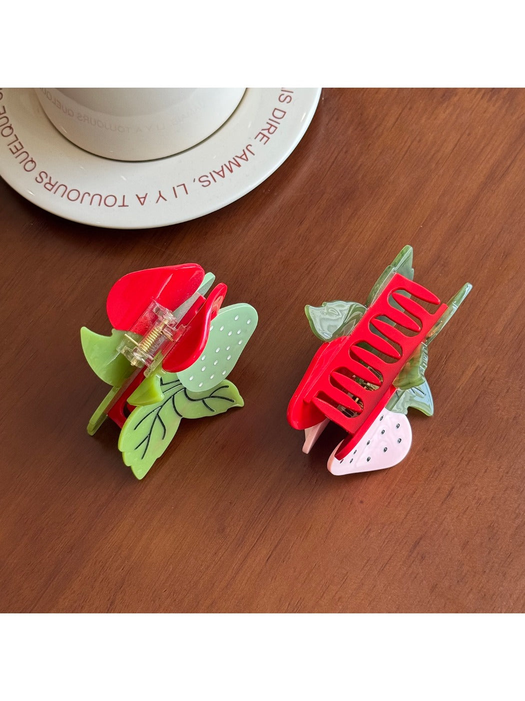 Beau - Cartoon Strawberry-shaped Acetate Hairpin