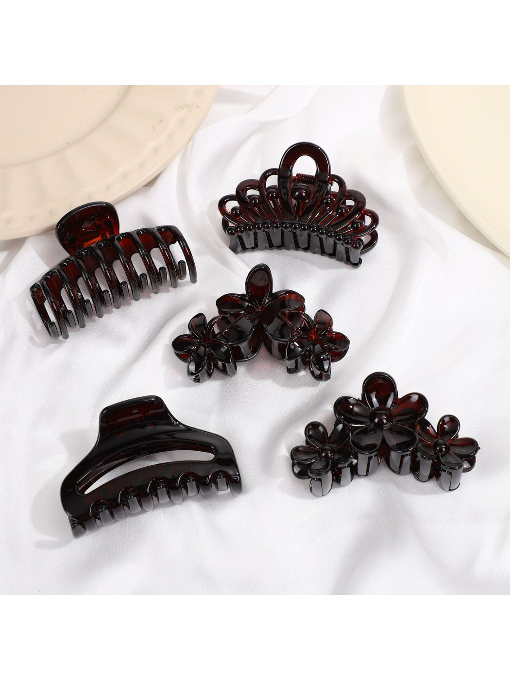 Beau - Glossy Floral Petal Design Hair Claw Clip