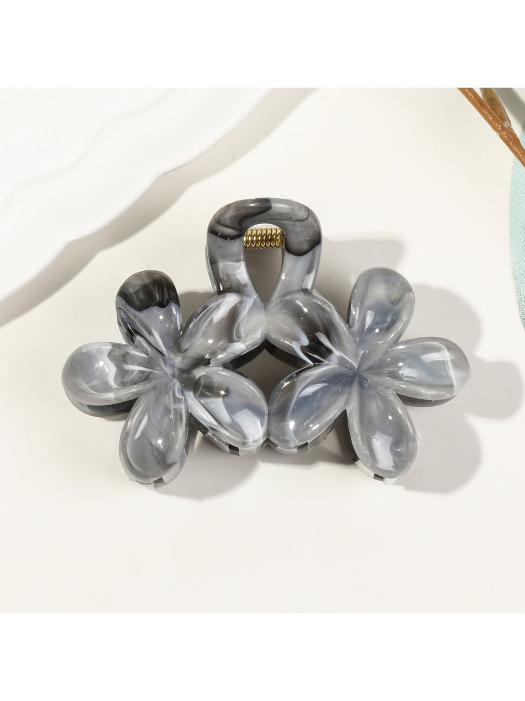 Beau - Double Flower Hair Clip