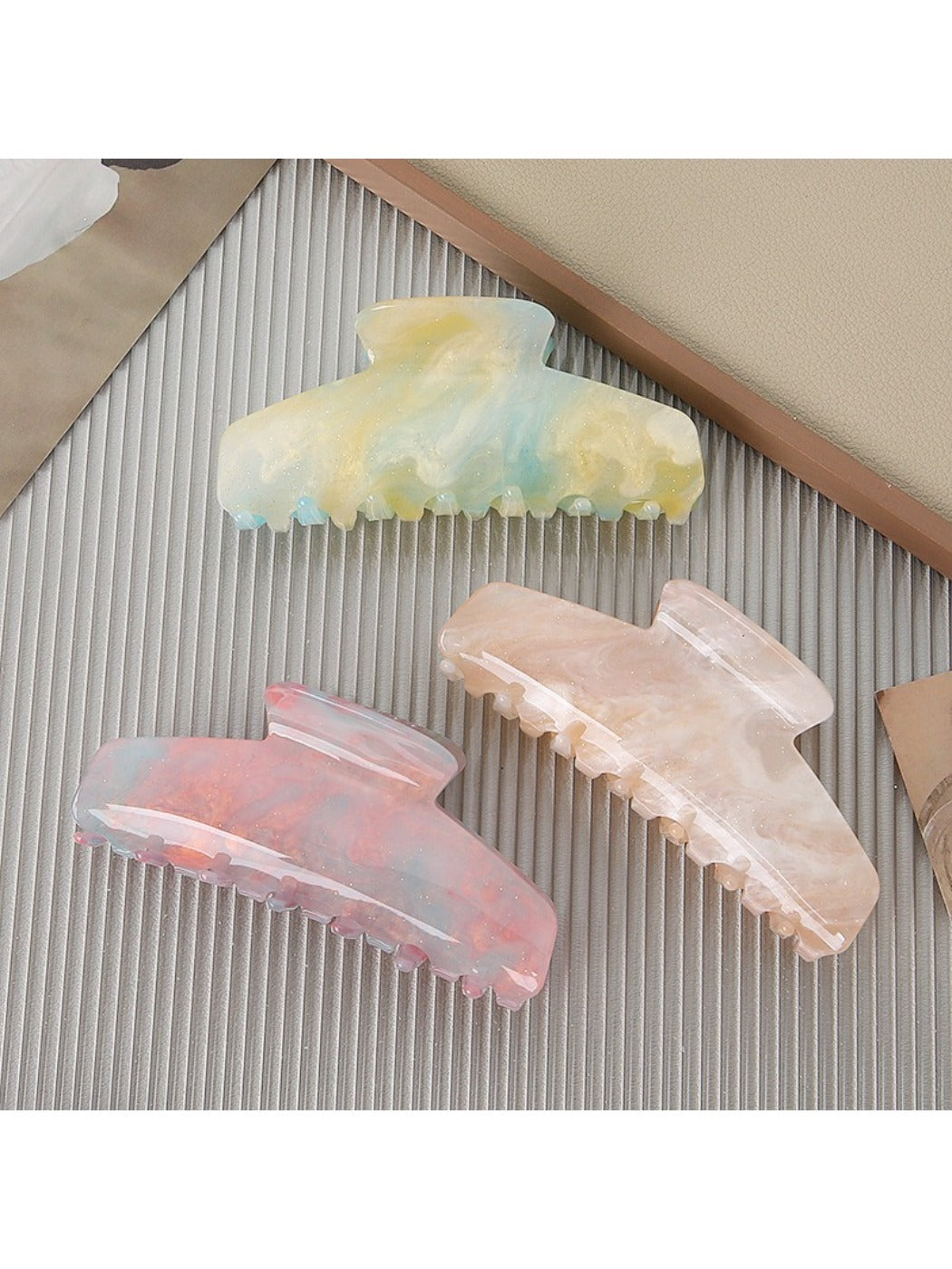 Beau - Ombre Minimalist Claw Clip