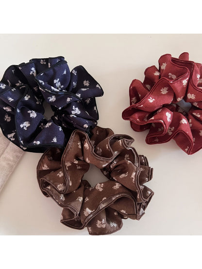 Gifty - Fabric Scrunchie Hair Ties