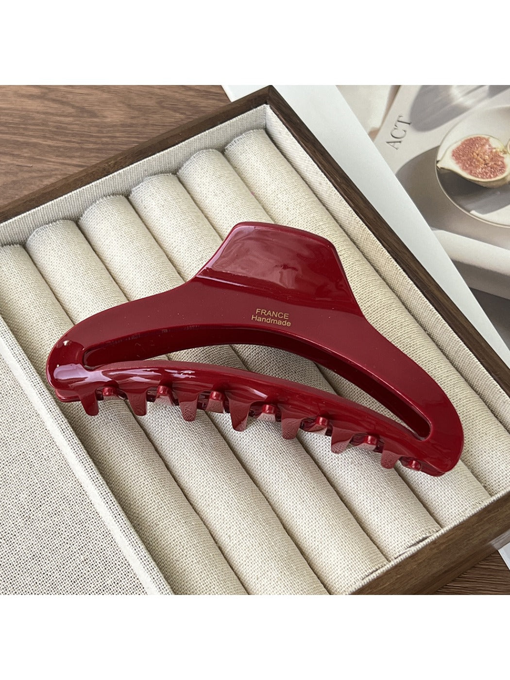 Beau - Retro Half Moon Openwork Claw Clip