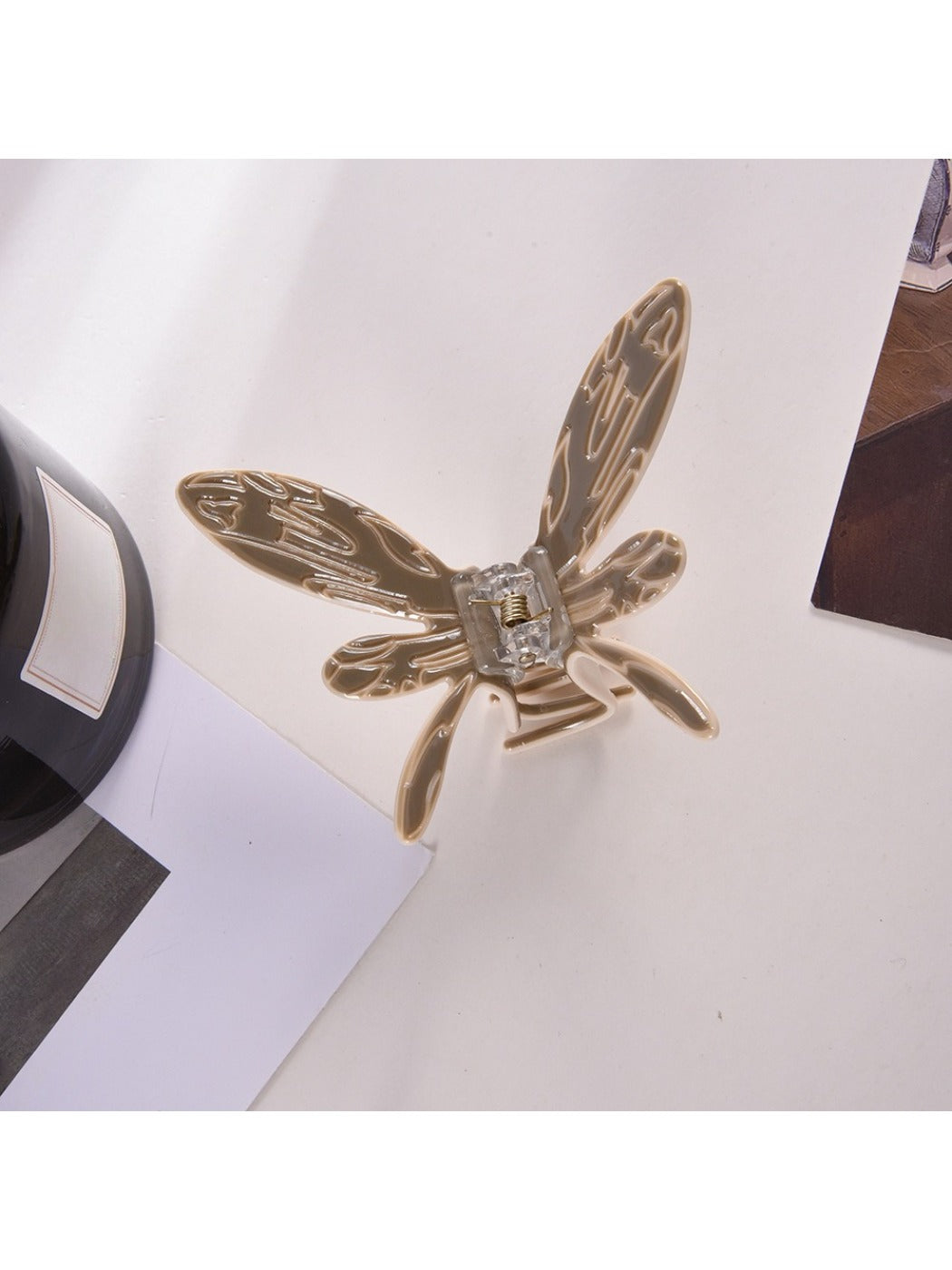 Beau - Dragonfly Designed Hair Claw Clip