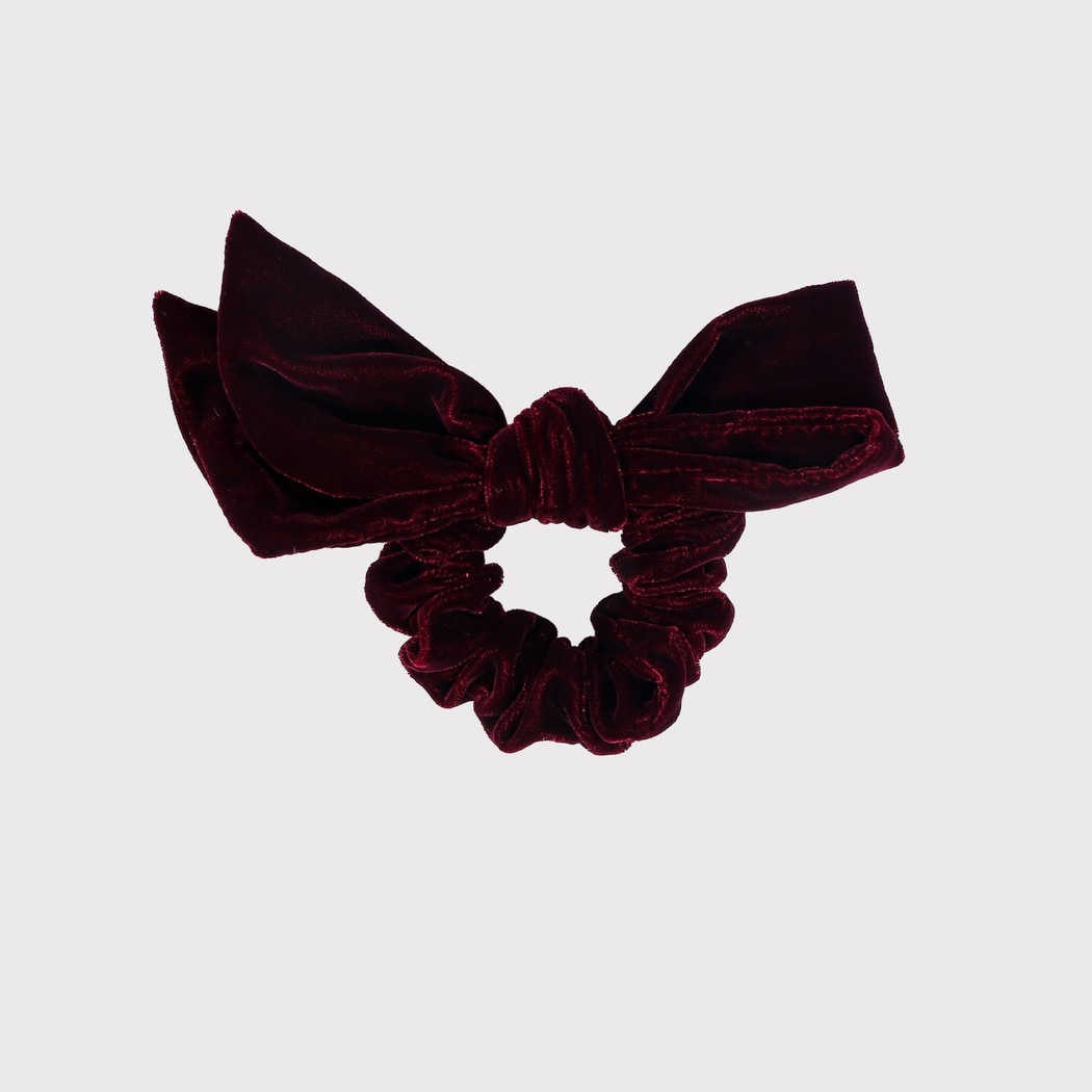 Gifty - Vintage Velvet Bow Detail Scrunchie