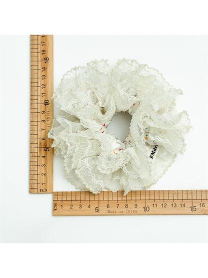 Gifty - Chic Floral Print Ruffled Lace Scrunchie