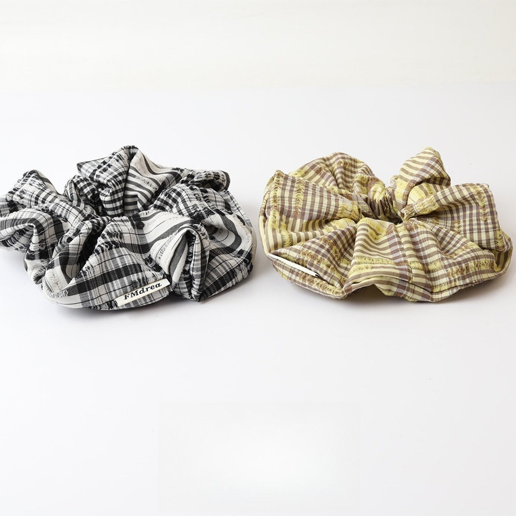 Gifty - Ruched Striped Ruffle Fabric Scrunchie