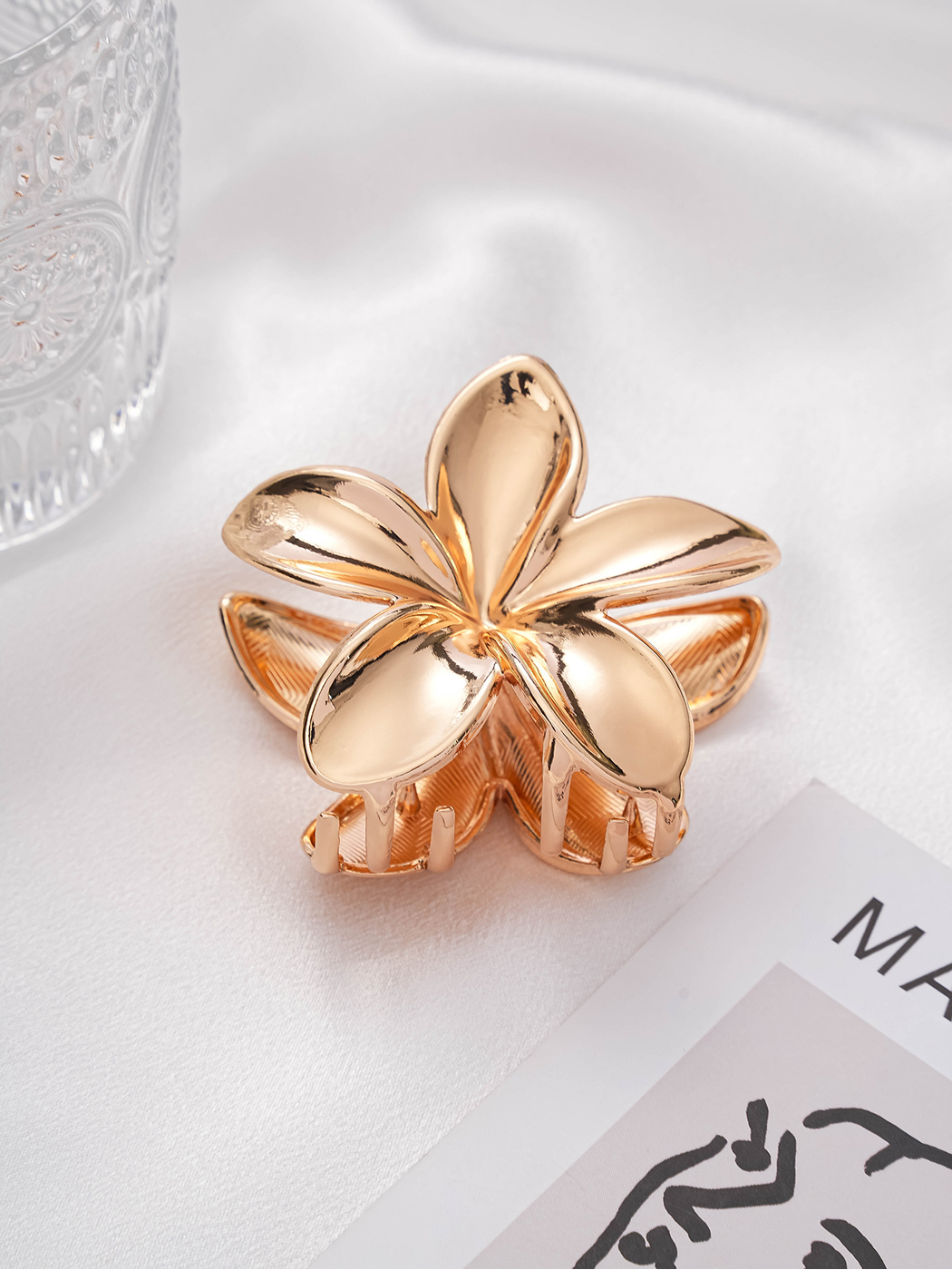 Beau - Sweet Flower Accent Zinc Alloy Hair Clip