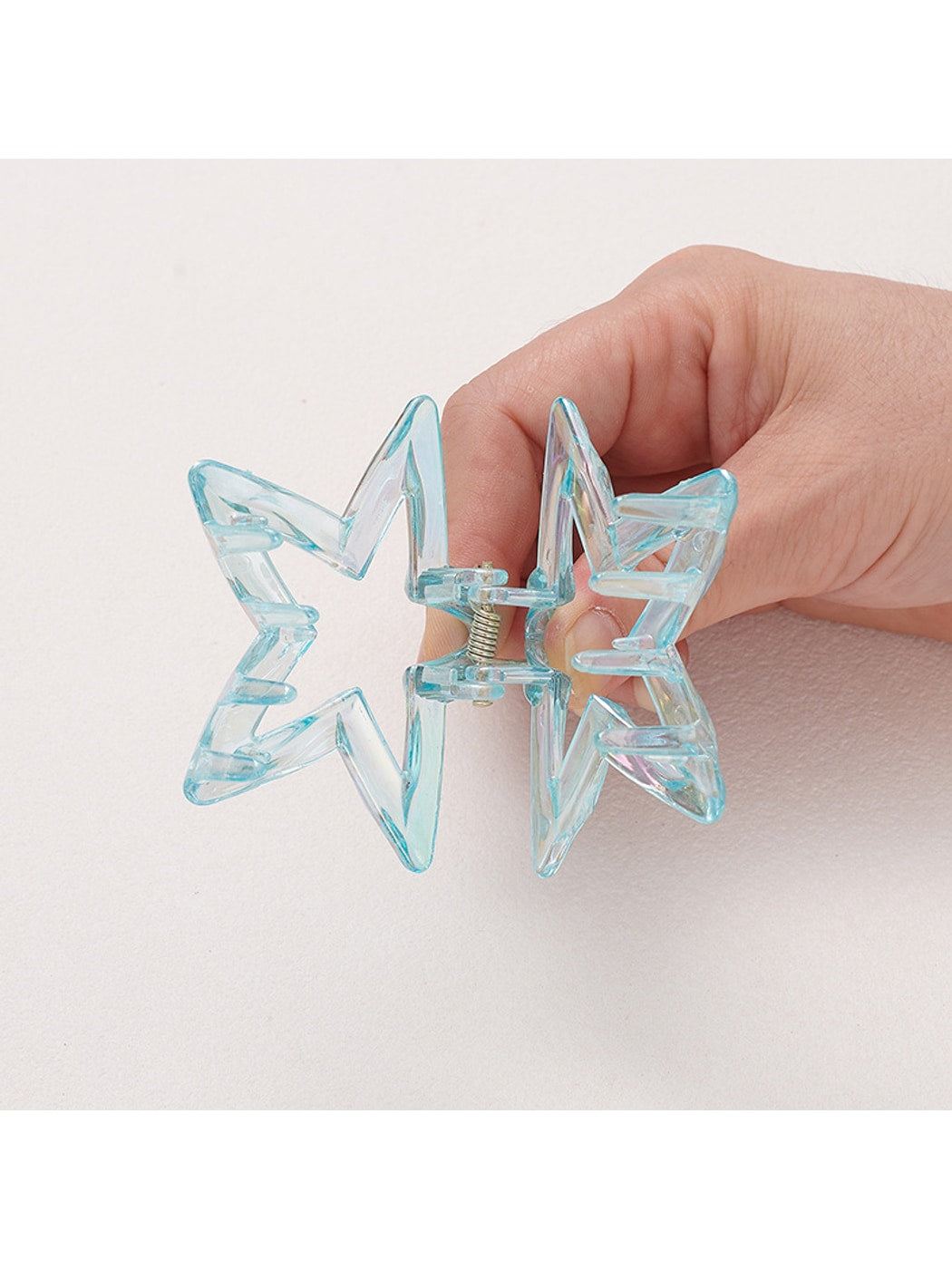 Beau - Transparent Star Shape Plastic Claw Hair Clip