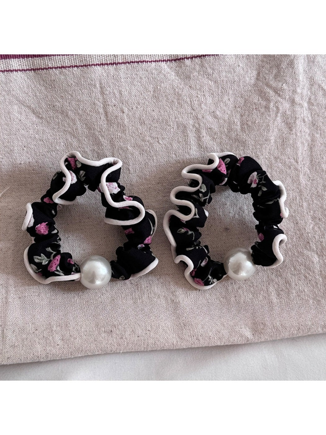 Gifty - Fabric Floral Print Hair Ring