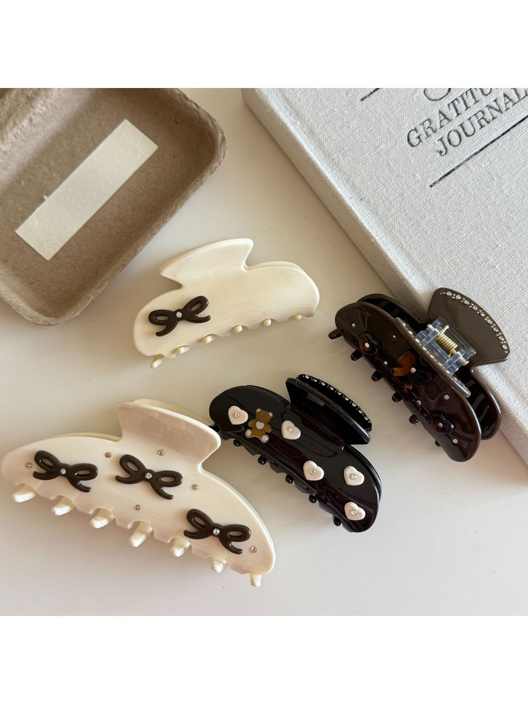 Beau - Pattern Print Hair Clip