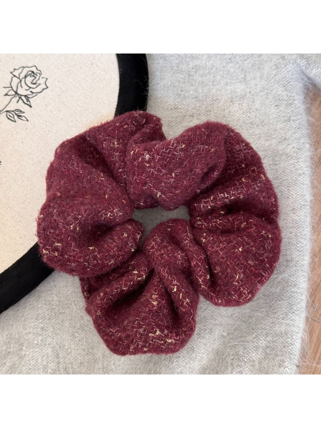 Gifty - Elegant Soft Plush Scrunchie