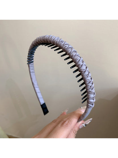 Top view of Gifty headband showing its uniform solid color