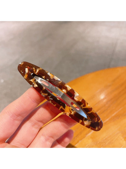 Beau - Elegant Oval Hollowed Out Hair Clip