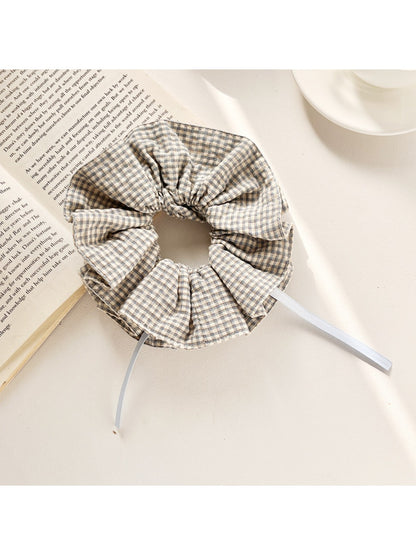 Gifty - Plaid Scrunchie Hair Tie for Women