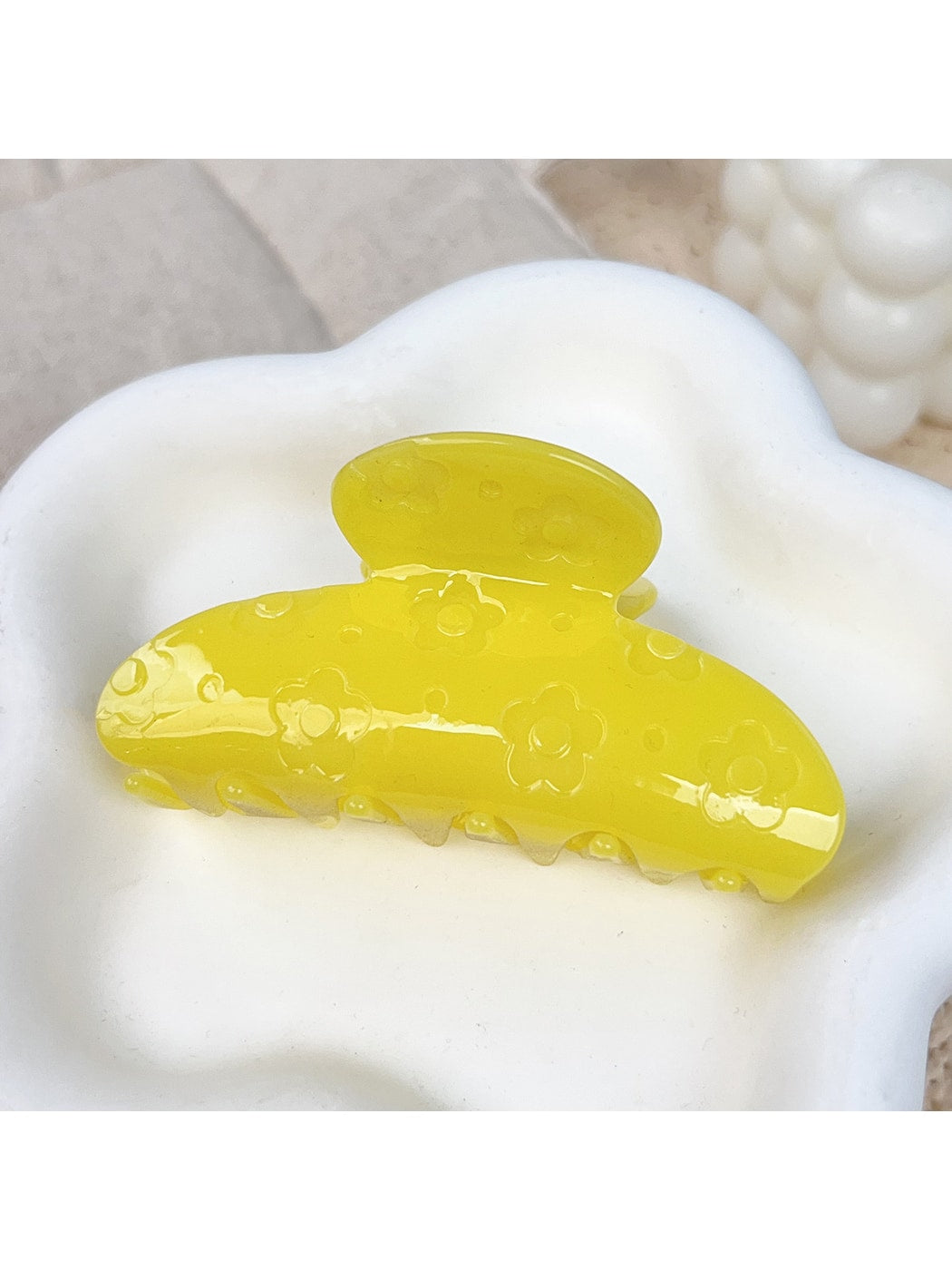 Beau - Flower Pattern Acetate Fiber Hair Claw Clip