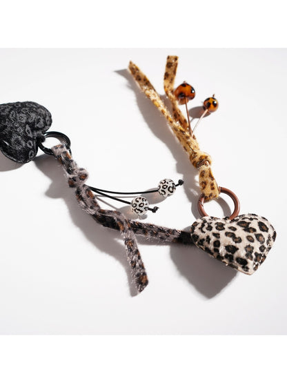 Keypus - Retro Leopard Print Heart Keychain