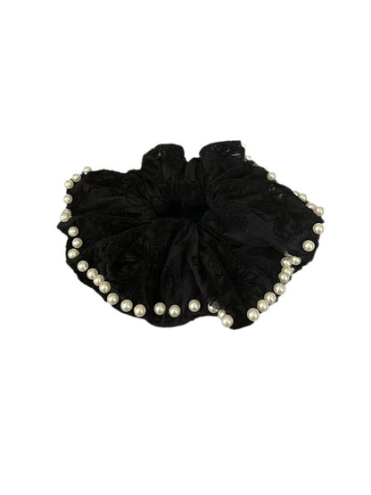 Gifty - Dark Colors Floral Patterned Scrunchie