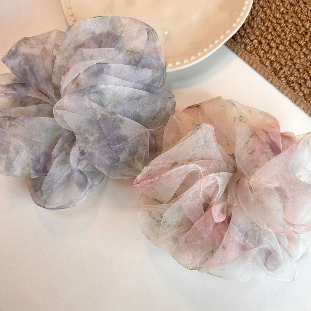 Gifty - Sweet Floral Printed Muted Scrunchie