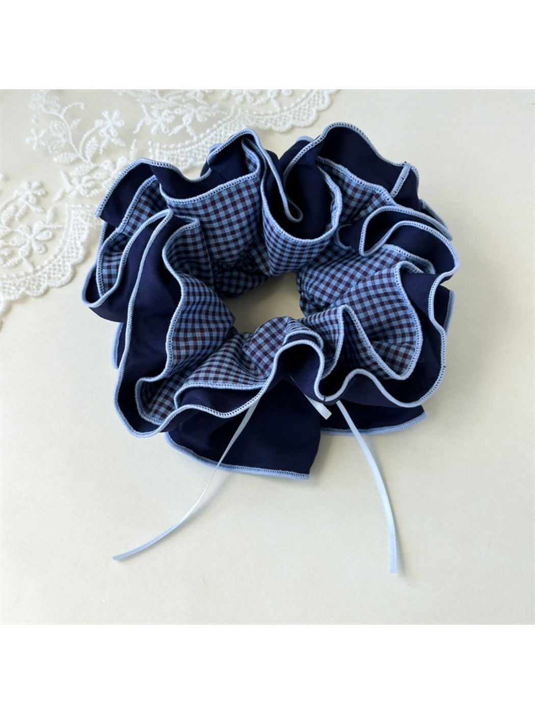 Gifty - Elegant Bow Hair Scrunchie