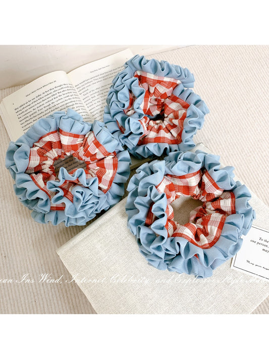 Gifty - Floral Hydrangea Hair Scrunchies