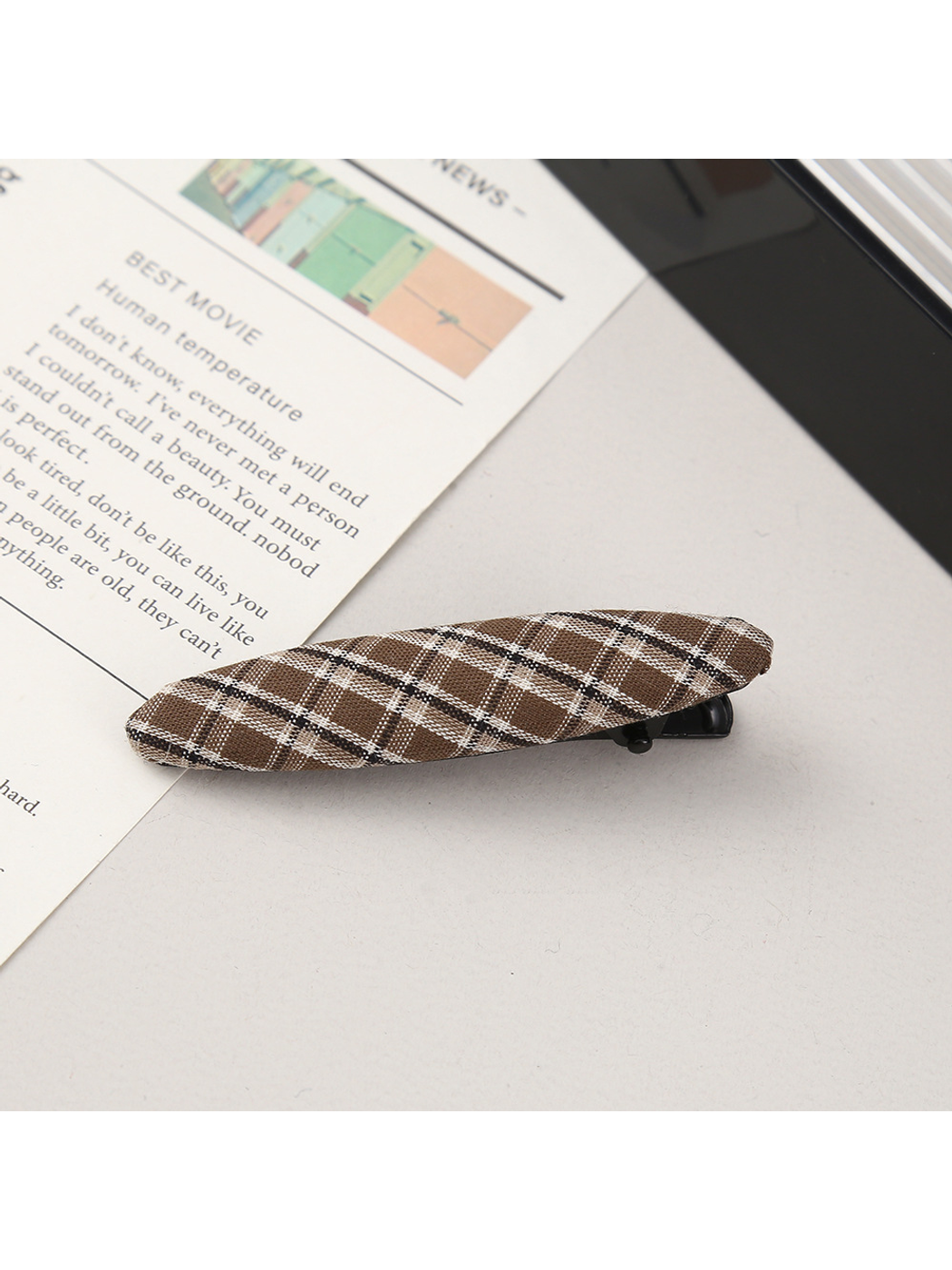 Beau - Plaid Fabric Oval Side Bangs Hair Clip