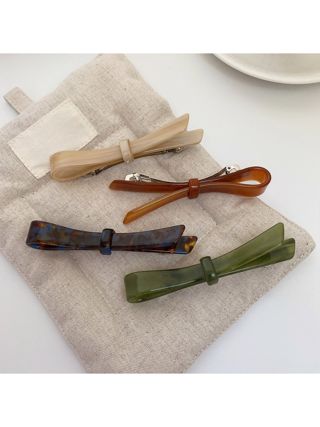 Beau - Pretty Bow Acetate Hair Clip