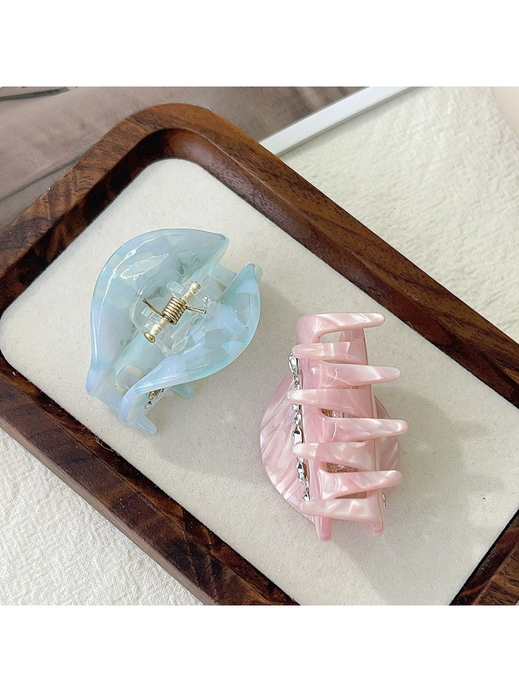 Beau - Simple Shiny Acetate Hair Clip