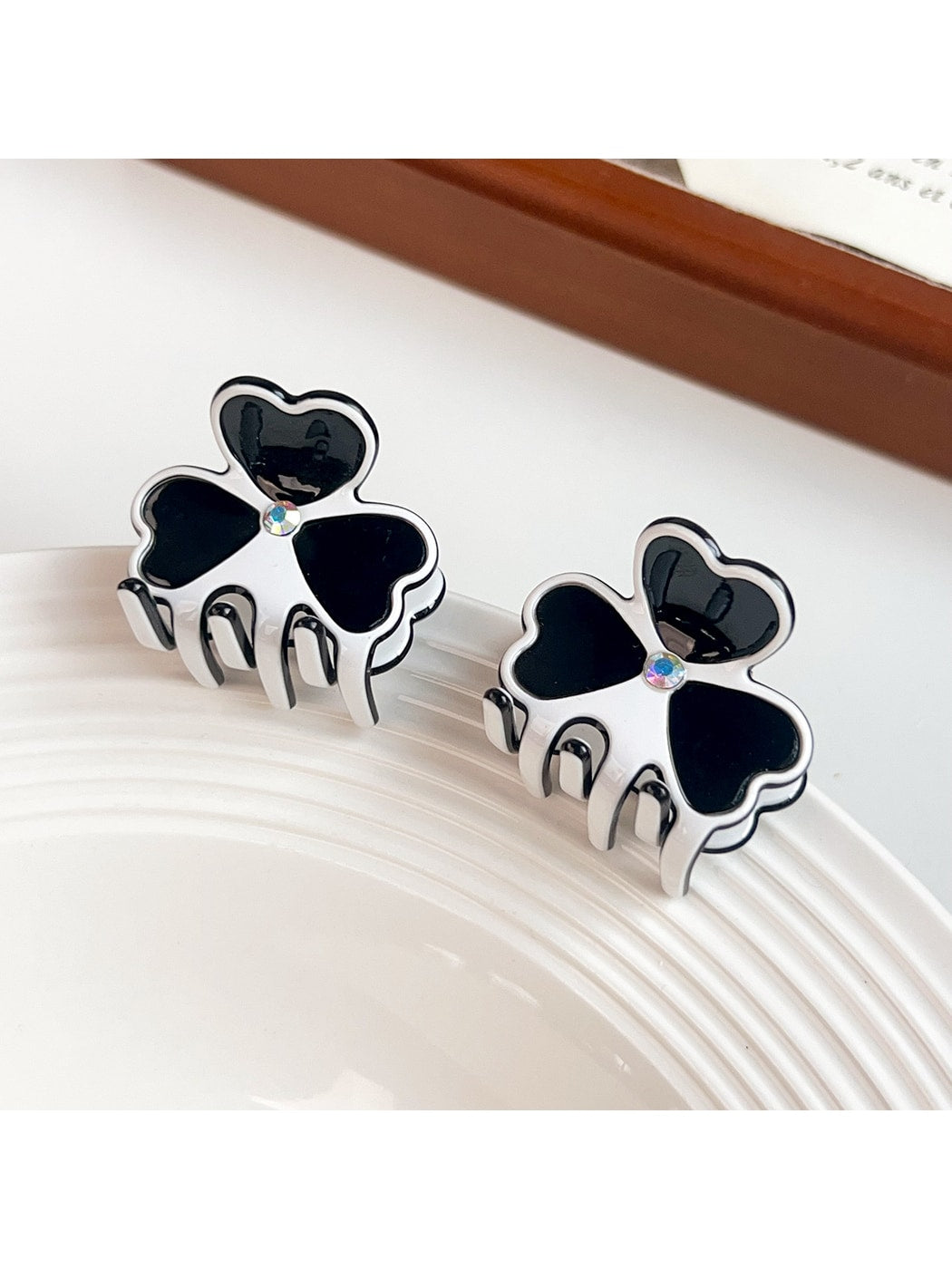 Beau - Acetate Three Petal Flower Alloy Claw Clip