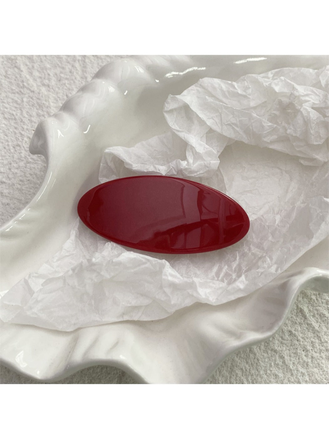 Beau - Minimalist Oval Hair Clip