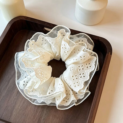 Gifty - Beige Lace Double Layer Scrunchie