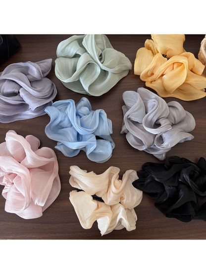 Beau - Glossy Sheer Irregular Ruffle Banana Clip