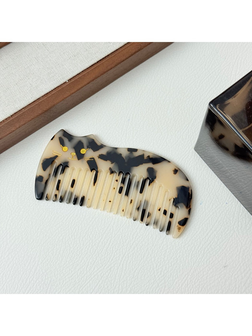 Camerow - Cute Cartoon Cat Comb