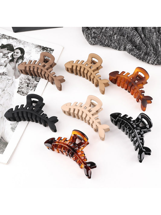 Beau - Animal Motif Plastic Fish Bone Claw Clip
