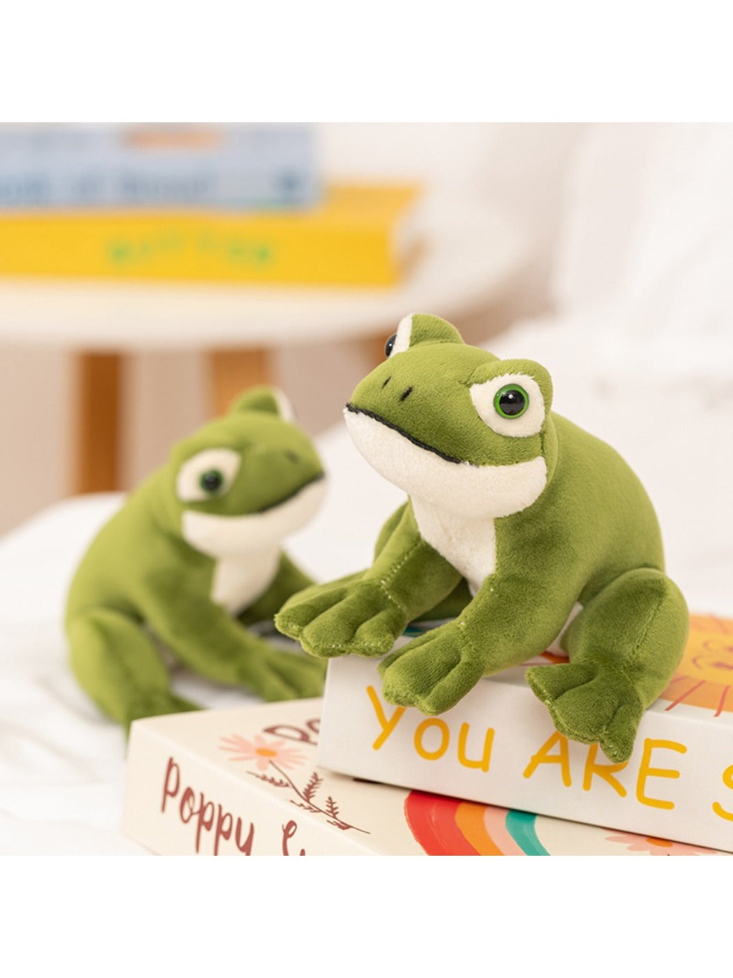Kuta - Realistic Sitting Frog Plush Toy Soft and Cuddly