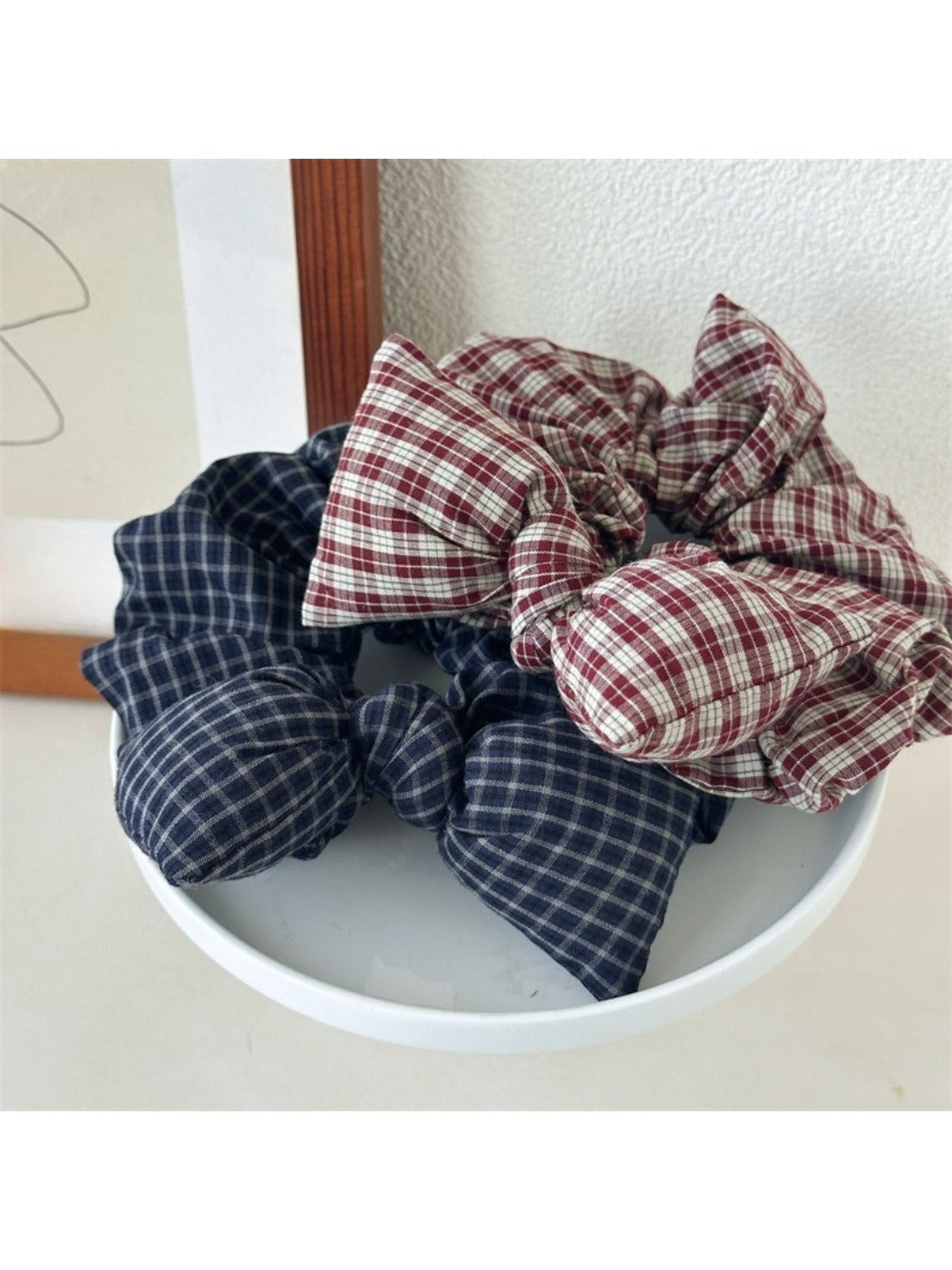 Gifty - Plaid Bow Scrunchie Hair Tie