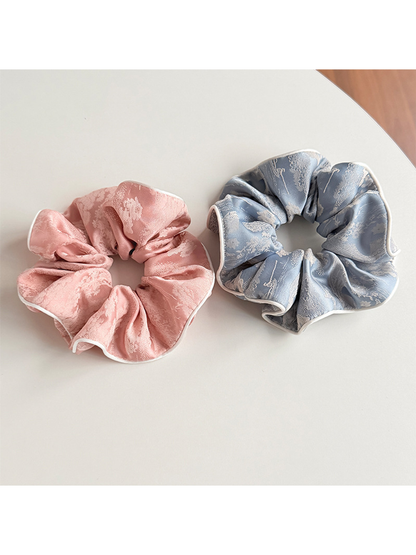Gifty - Retro Ink Print Polyester Hair Scrunchie