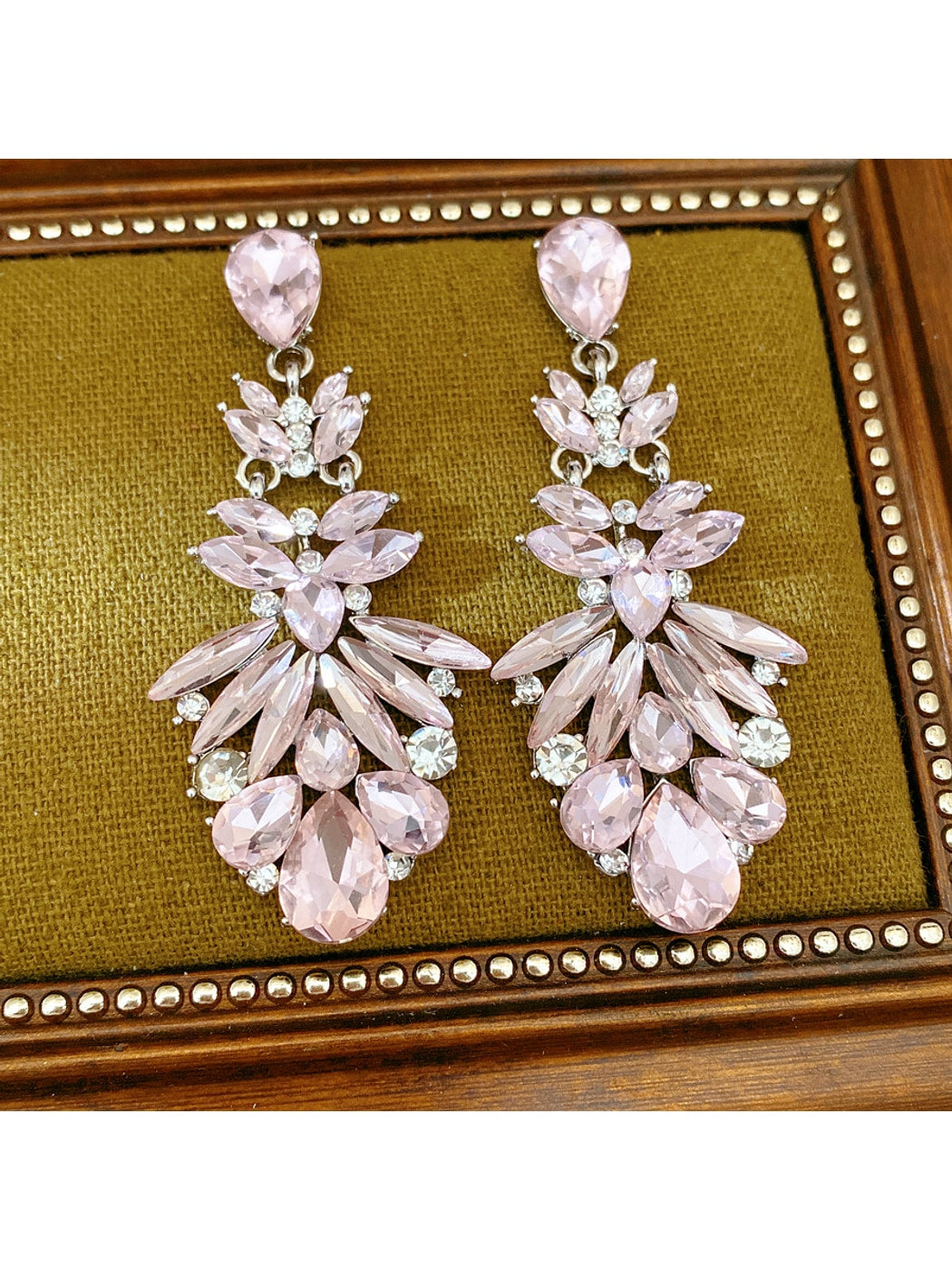 Earedge - Vintage Style Teardrop Rhinestone Earrings