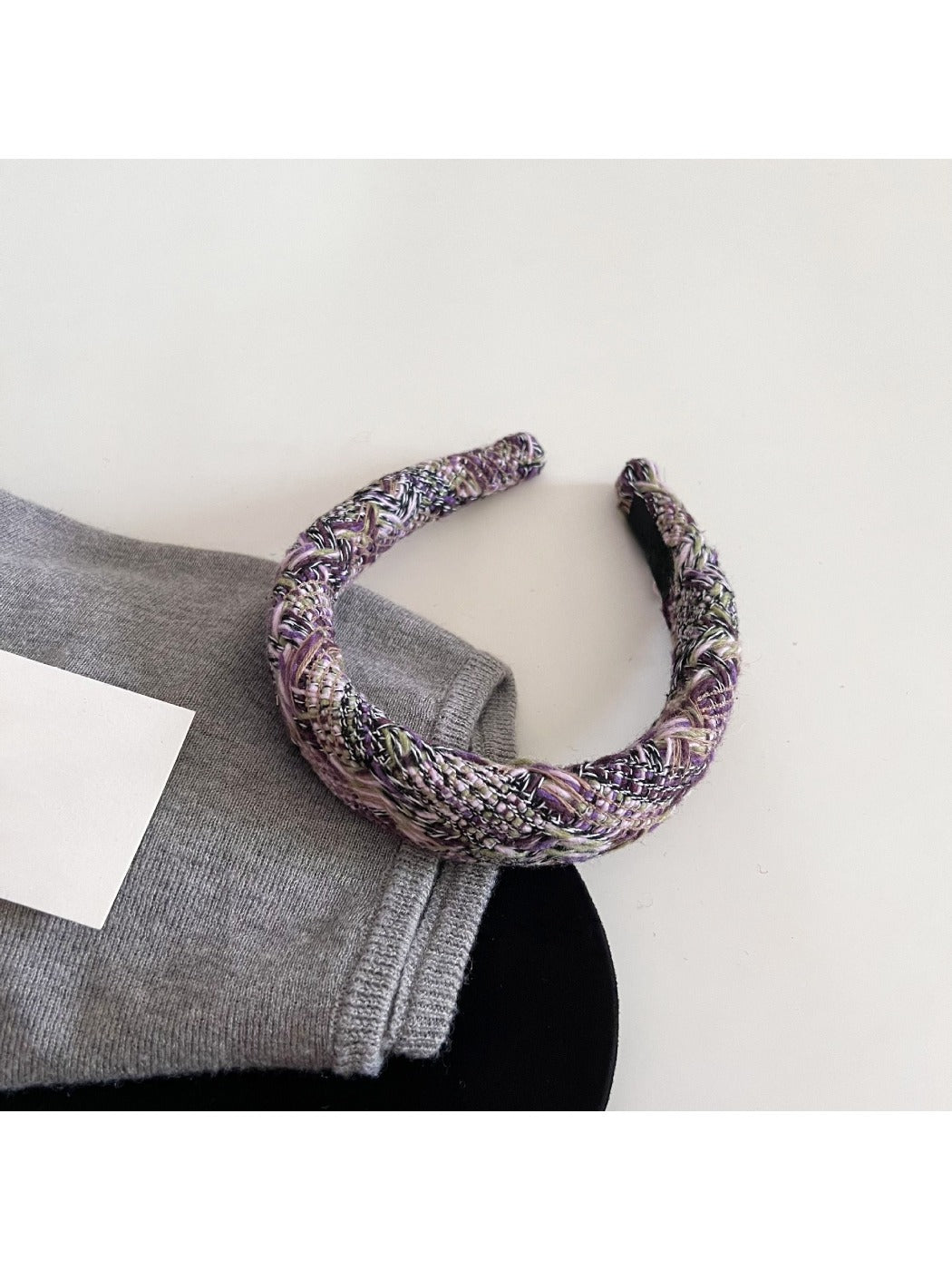 Gifty - Mixed Color Textured Hair Hoop