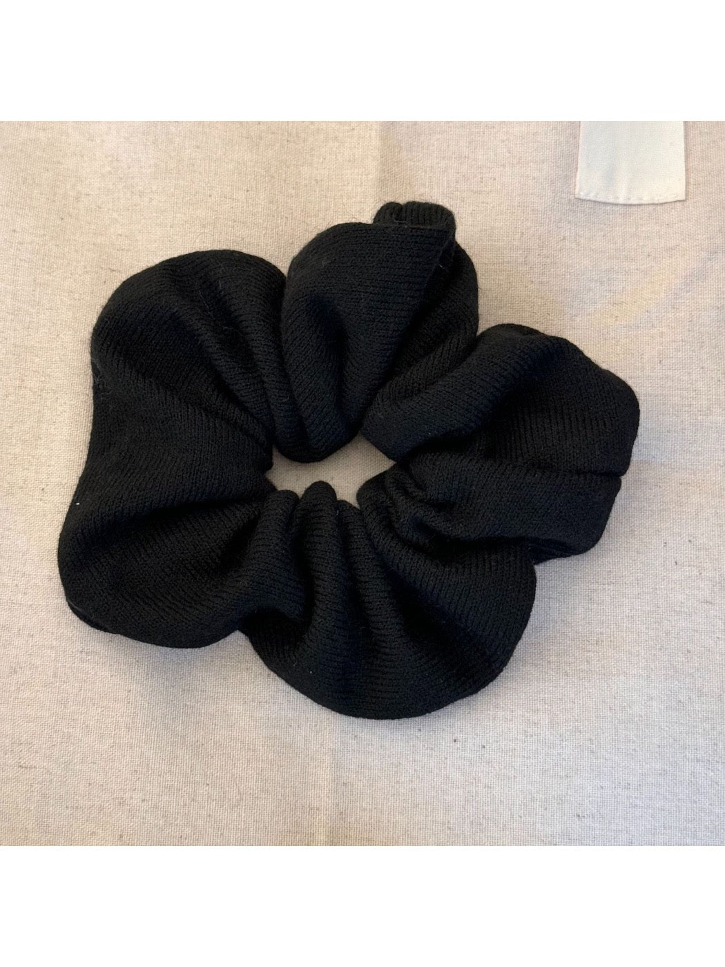 Gifty - Knit Fabric Hair Scrunchie