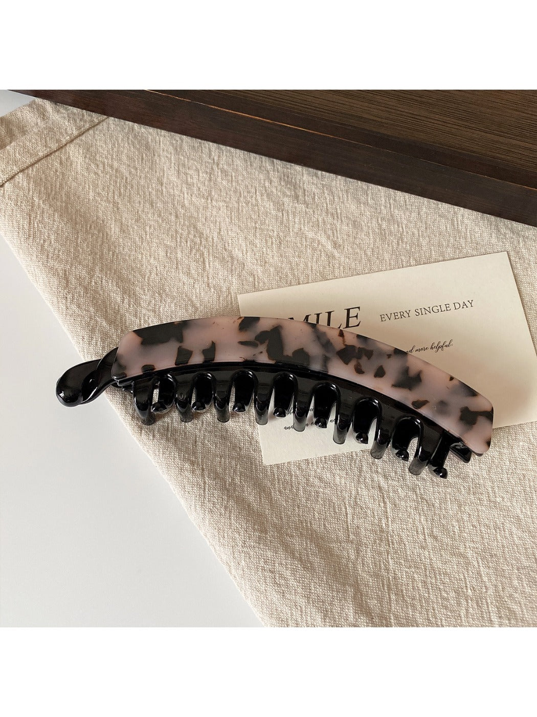 Beau - Vintage Large Banana Clip