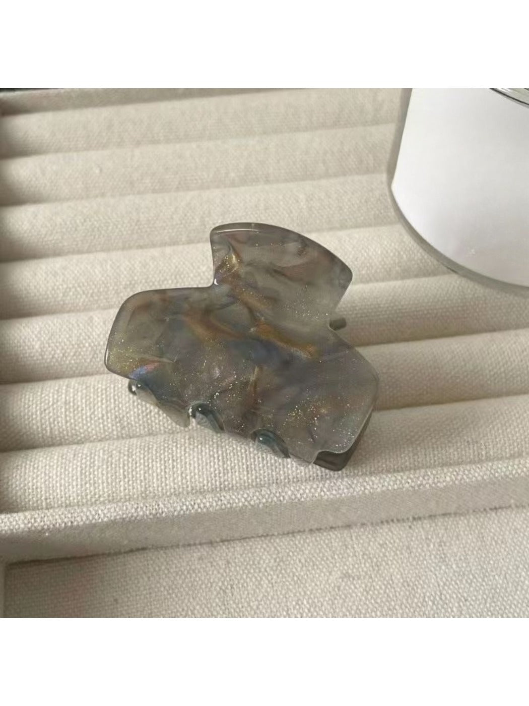 Beau - Vintage Beautiful Acetate Hair Clip