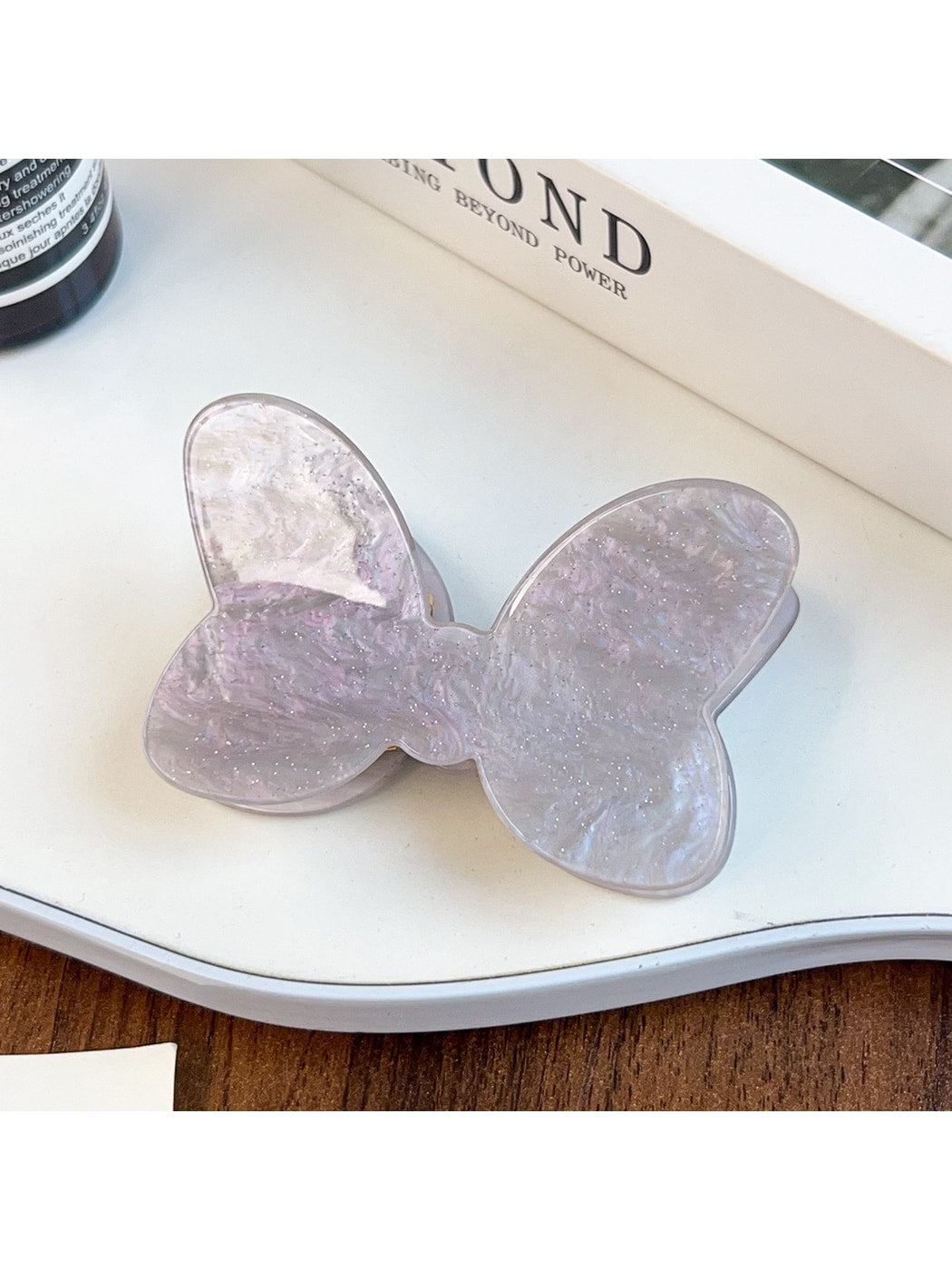Beau - Acrylic Bow Shaped Decorative Hair Claw Clip